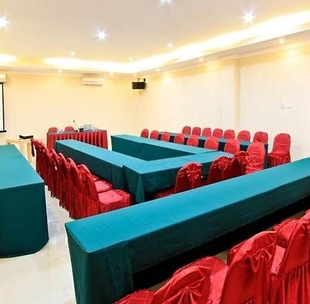 Hotel Marina Ambon Zewnętrze zdjęcie